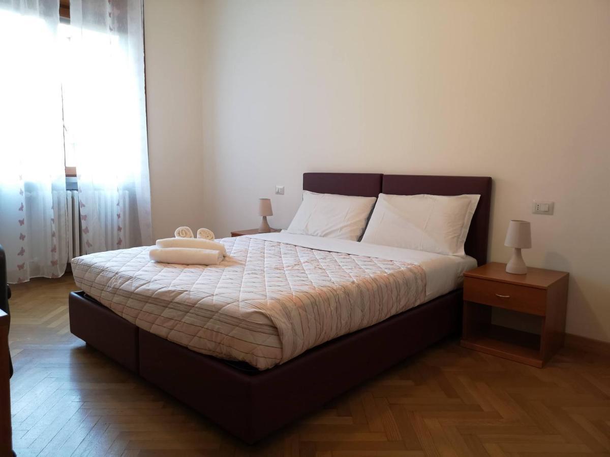 Pergolesi Apartments Мілан Екстер'єр фото